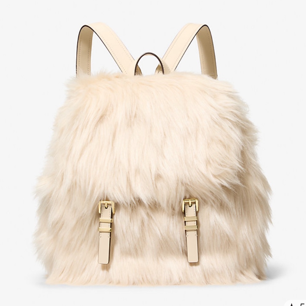 MICHAEL KORS Quinn Medium Flap Faux Fur Backpack
Natural
NWT
Live Style